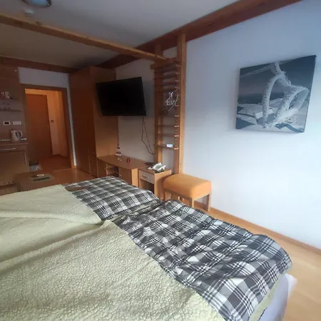 218 - Vucko Privatni 公寓 *